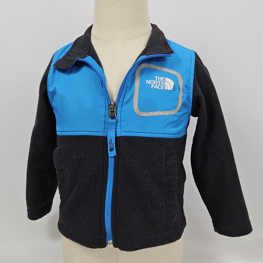 The North Face Denali size 2T fleece jacket - Picture 11 of 15